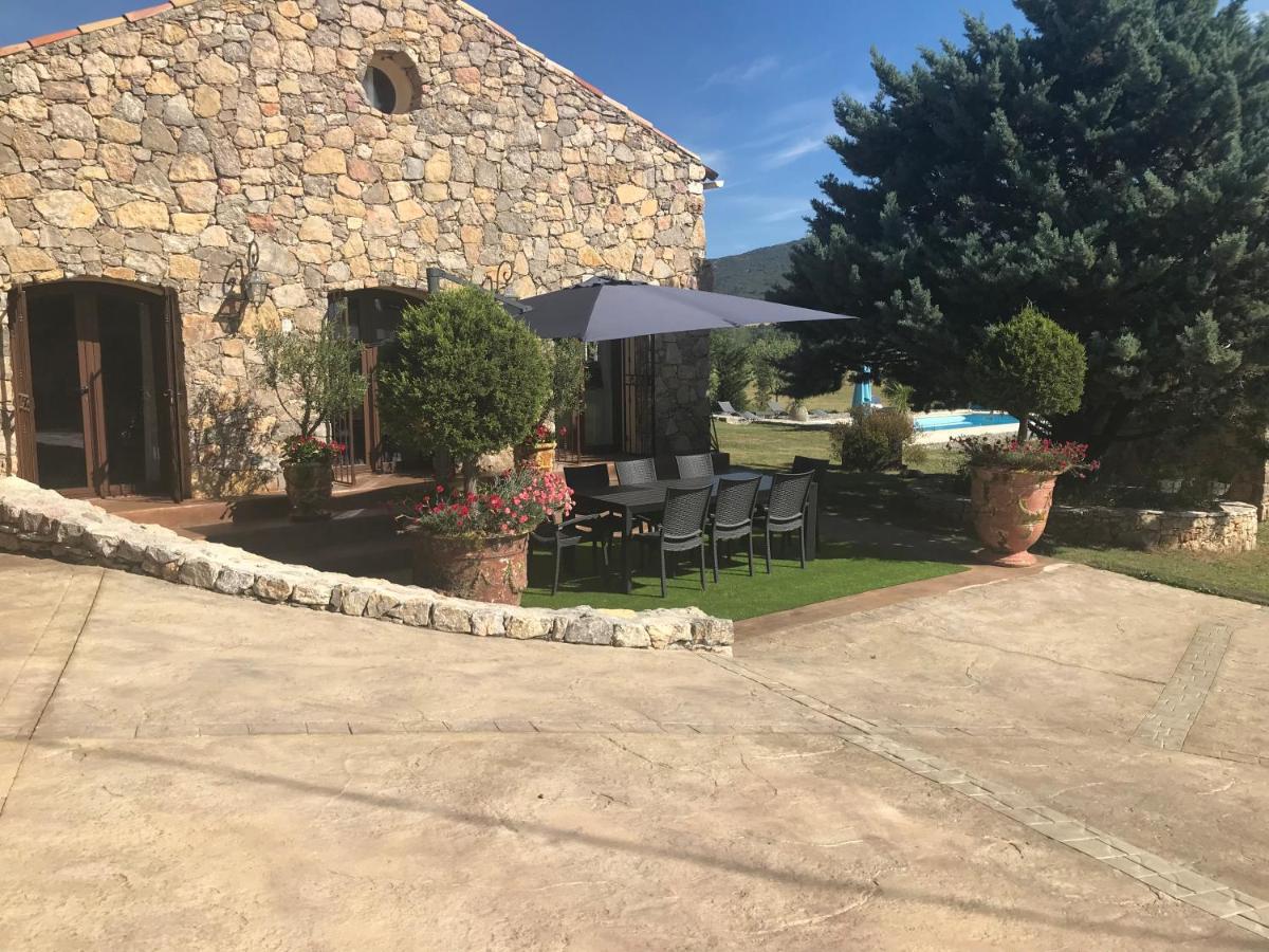 Le Hameau Des Vanades Ampus 外观 照片